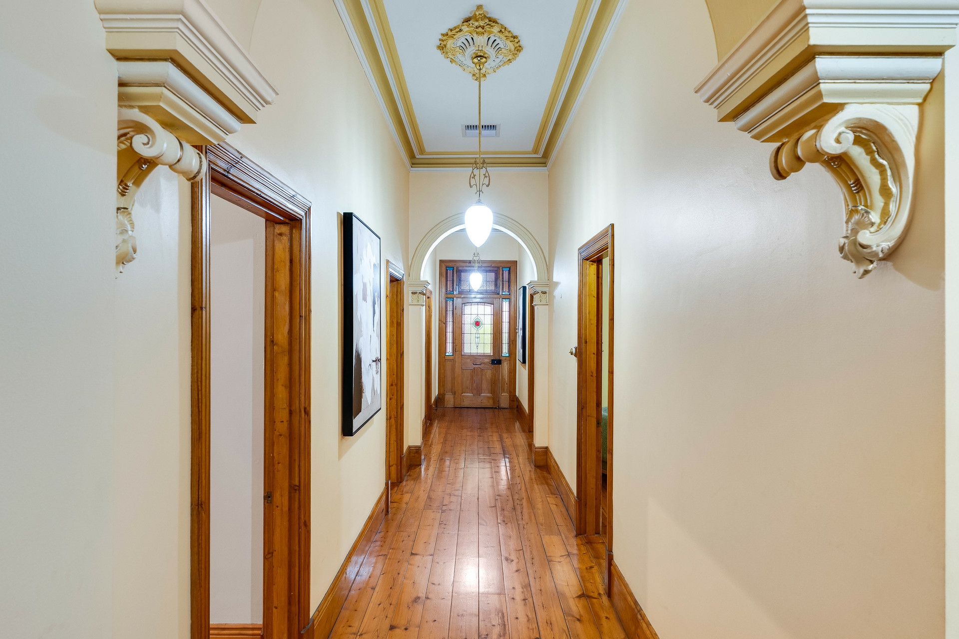 49 Cuming Street — photo 11 of 18