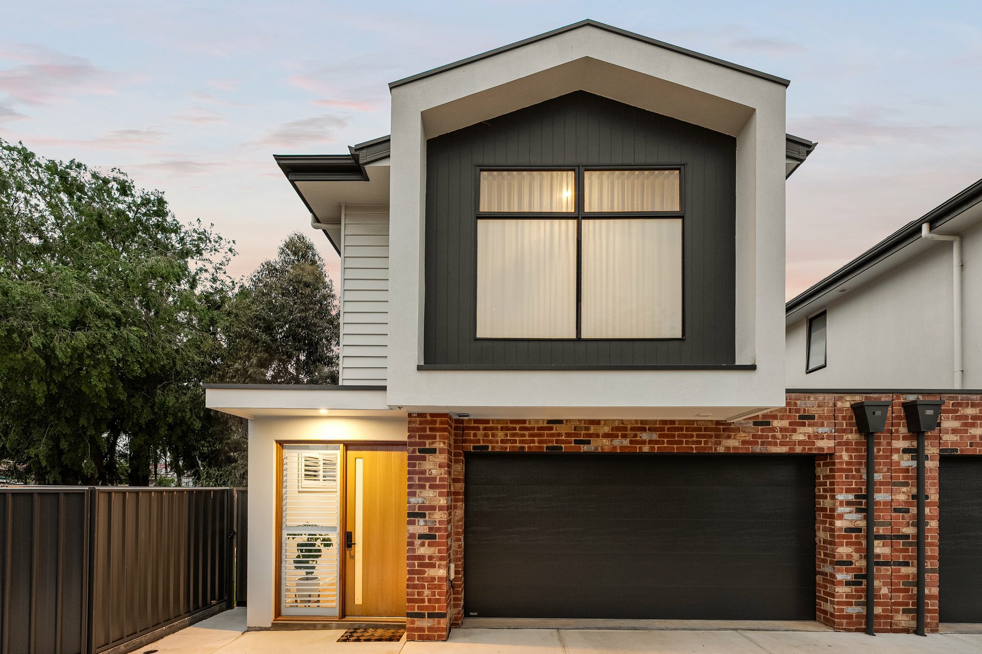 12C Jervois Street — photo 2 of 19