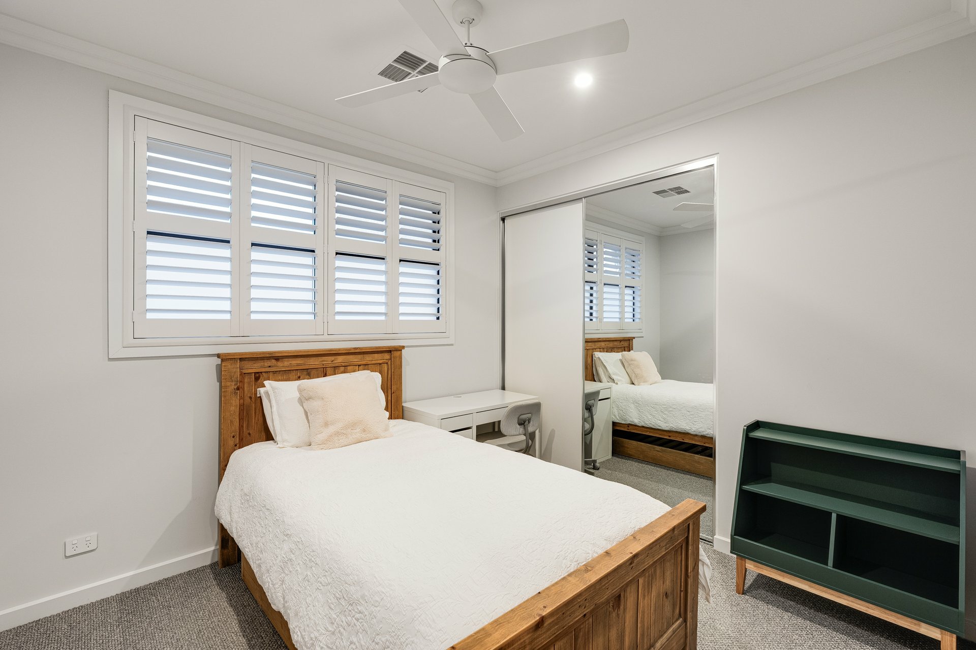 12C Jervois Street — photo 7 of 19