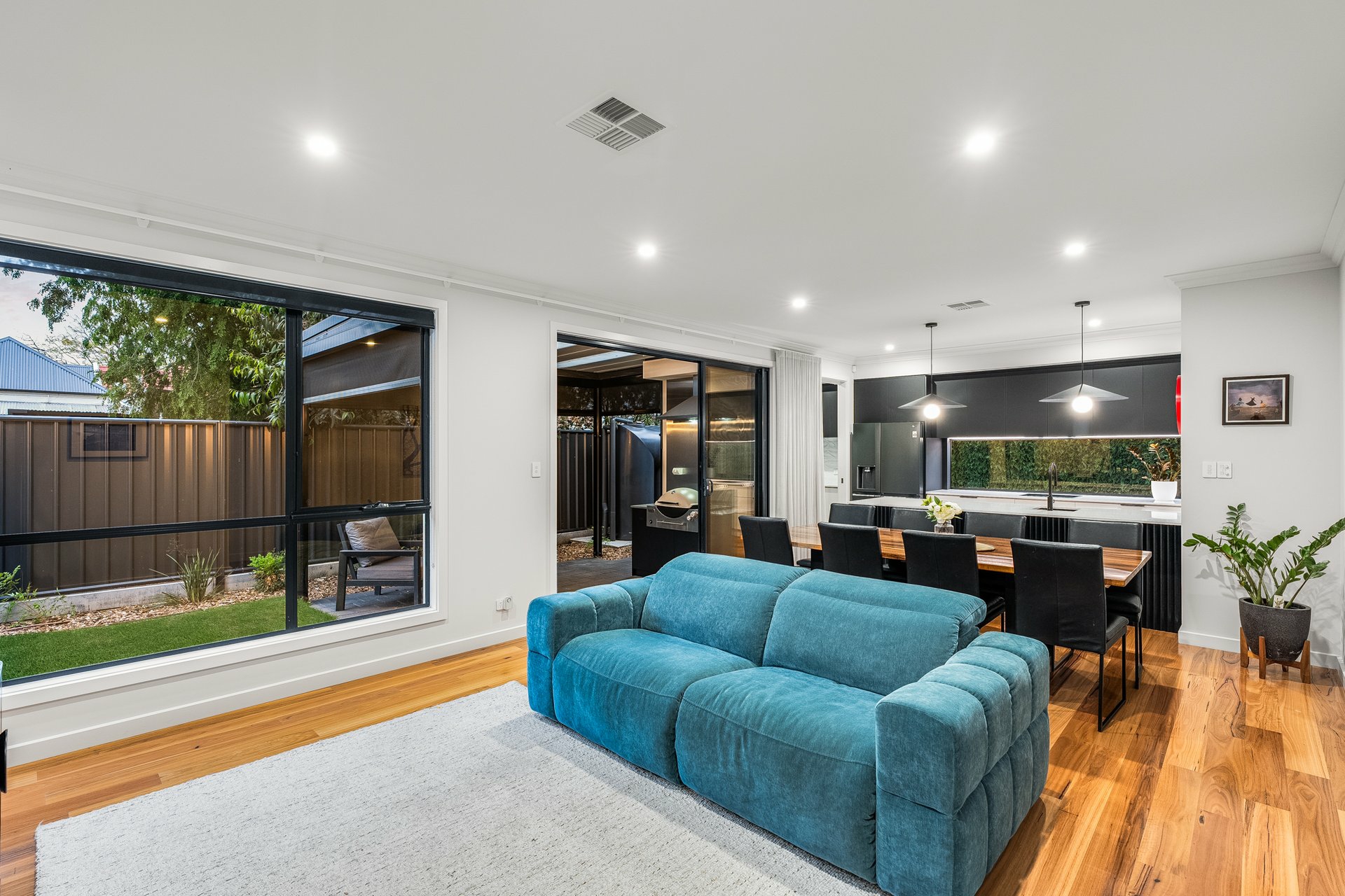 12C Jervois Street — photo 8 of 19