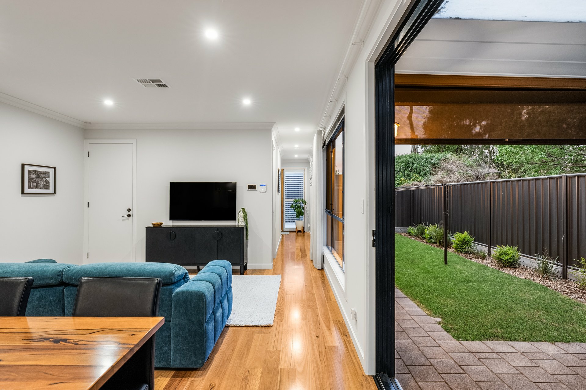 12C Jervois Street — photo 16 of 19