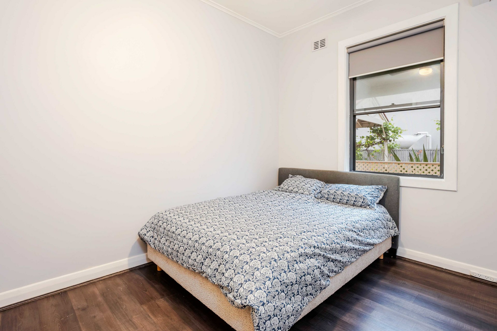 8 Albert Street — photo 5 of 12