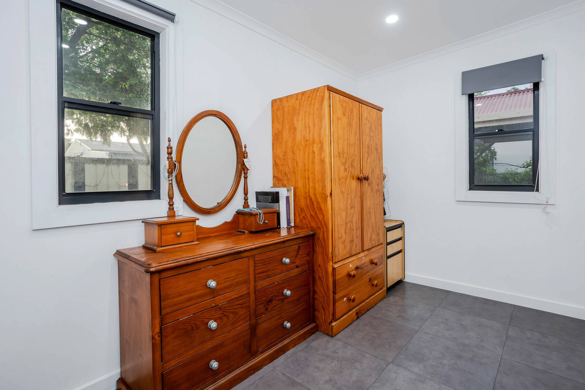 8 Albert Street — photo 6 of 12
