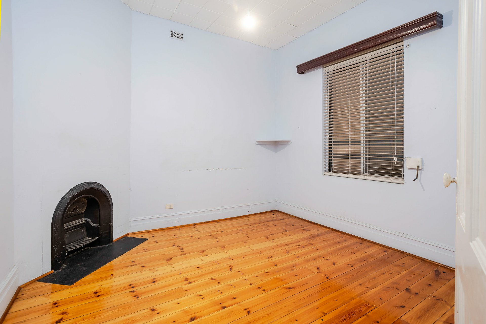 16 Randolph Street — photo 6 of 13