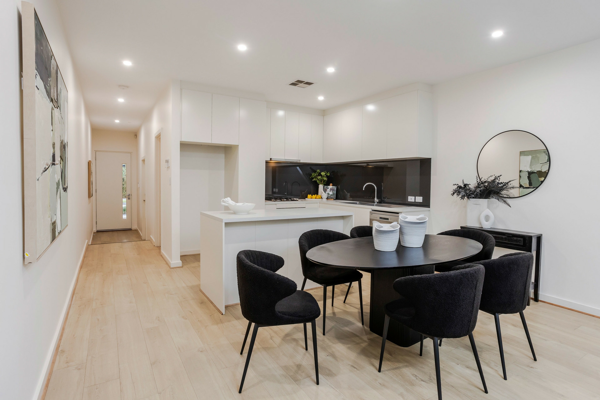 43 Banksia Street — photo 9 of 13