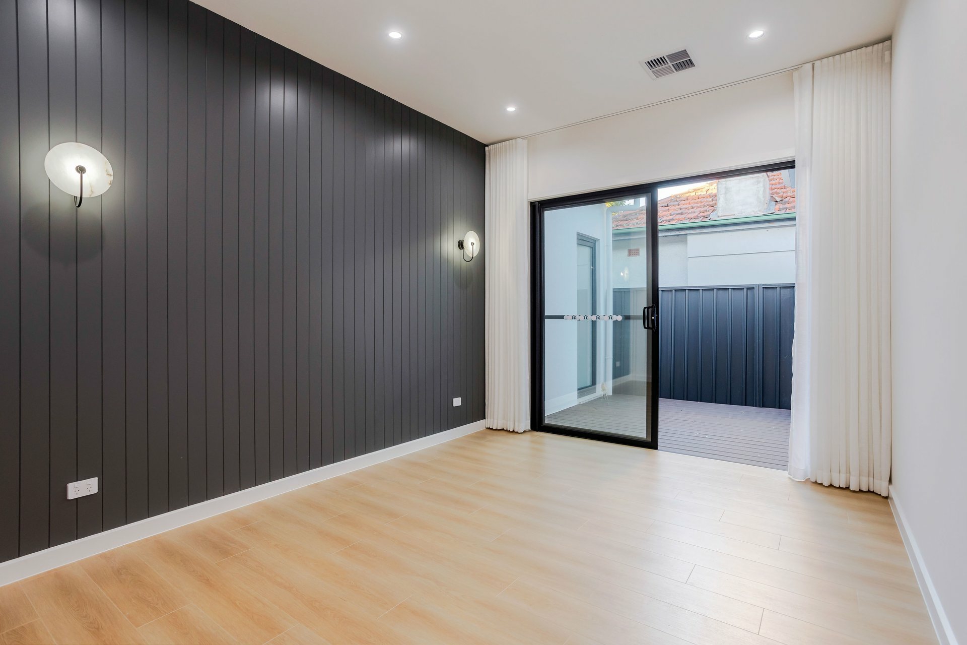 1A Britton Street — photo 3 of 24