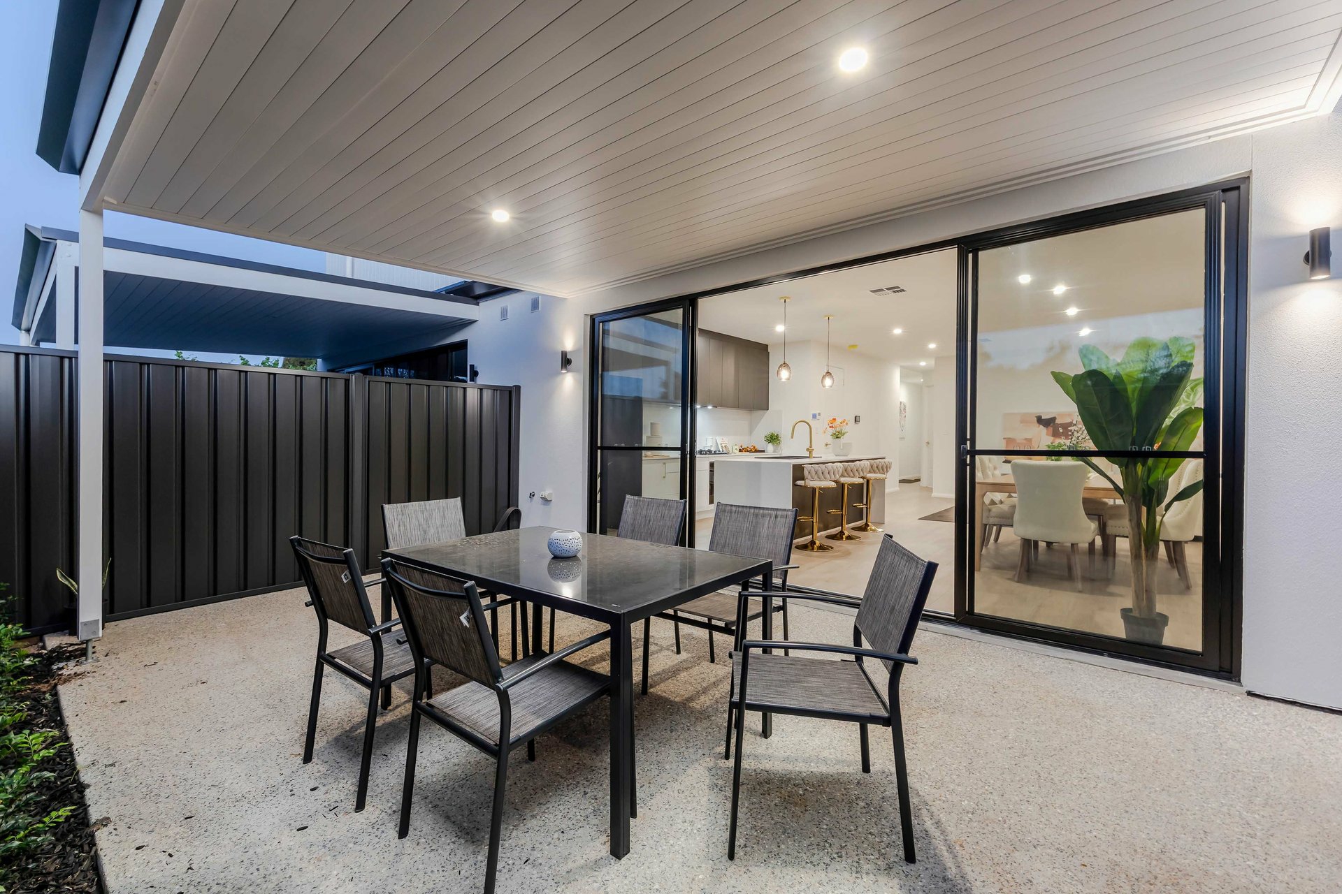 4B Jennifer Street — photo 14 of 16