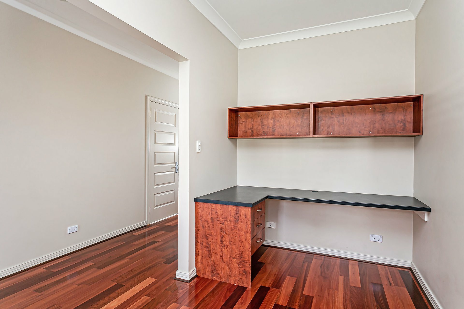 7B Margaret Avenue — photo 2 of 13