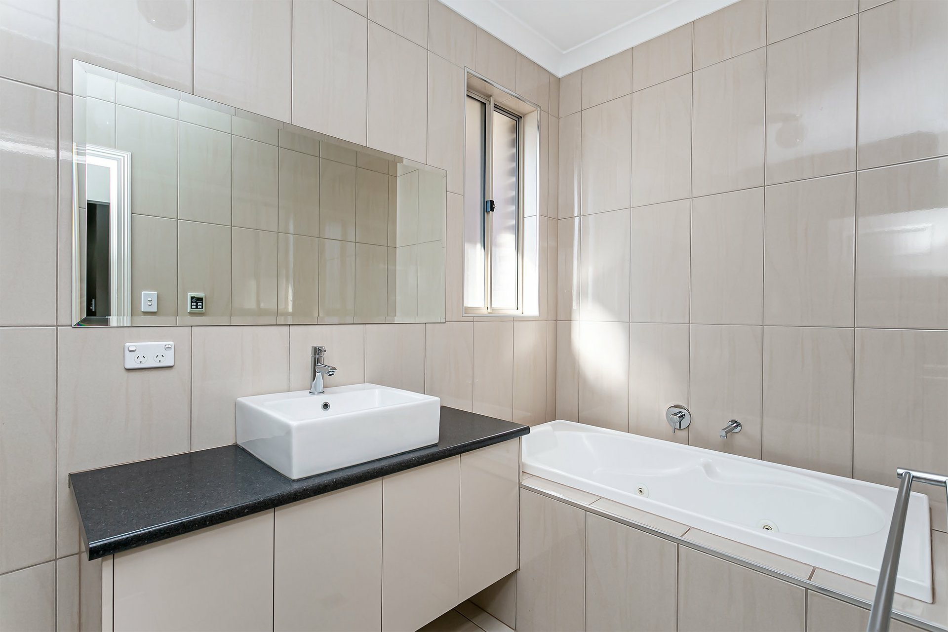 7B Margaret Avenue — photo 6 of 13