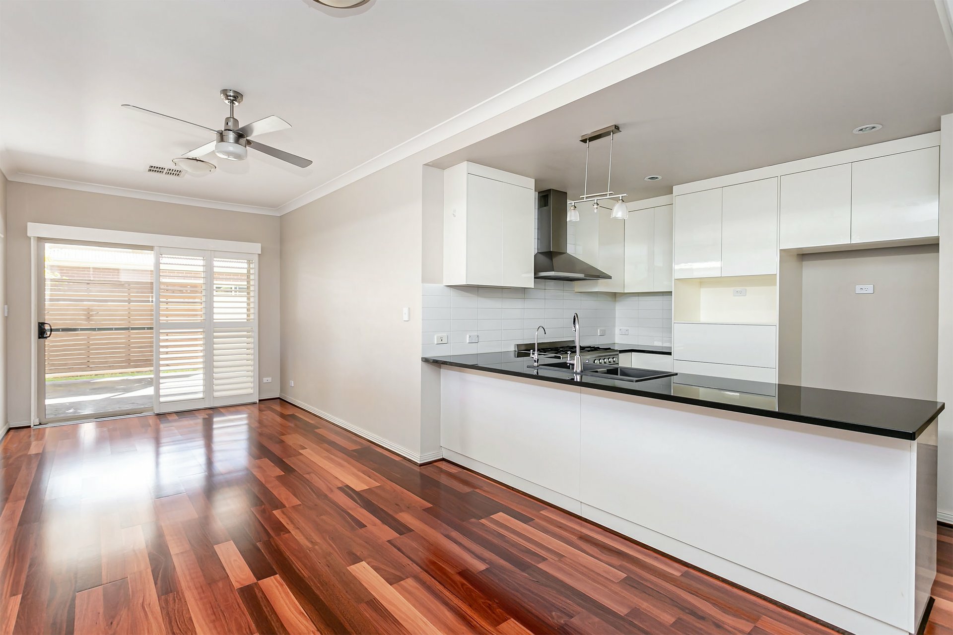 7B Margaret Avenue — photo 11 of 13