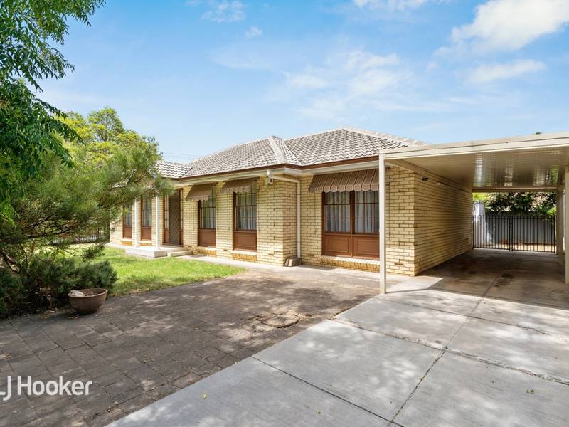 2 Sturt Avenue, TOORAK GARDENS