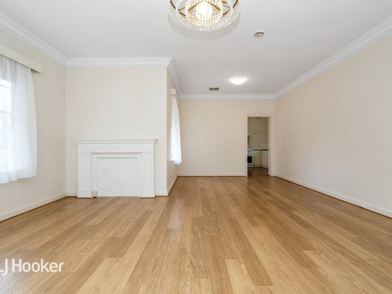 2 Sturt Avenue, TOORAK GARDENS