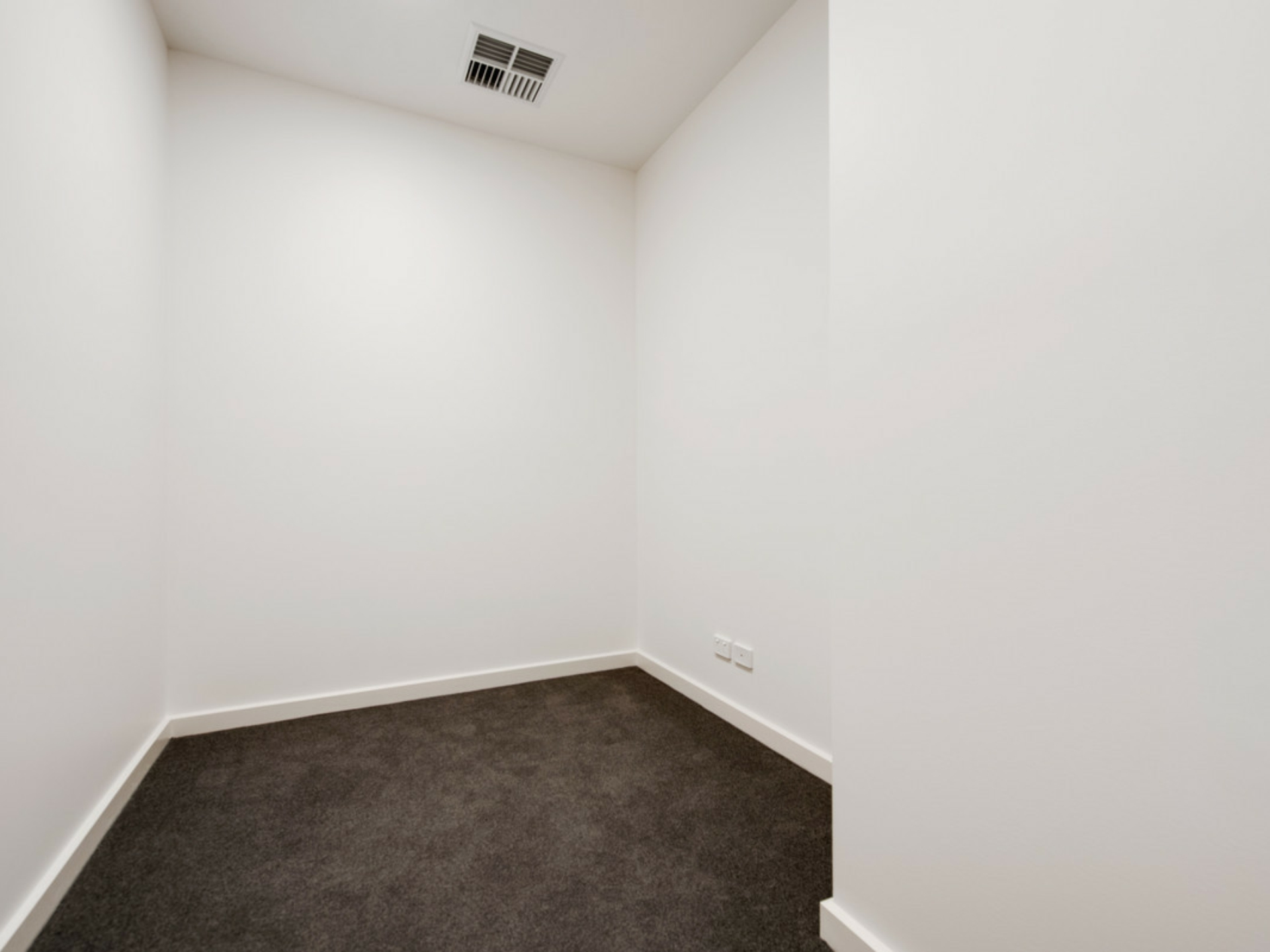 2/4 Sheppards Lane, NORWOOD