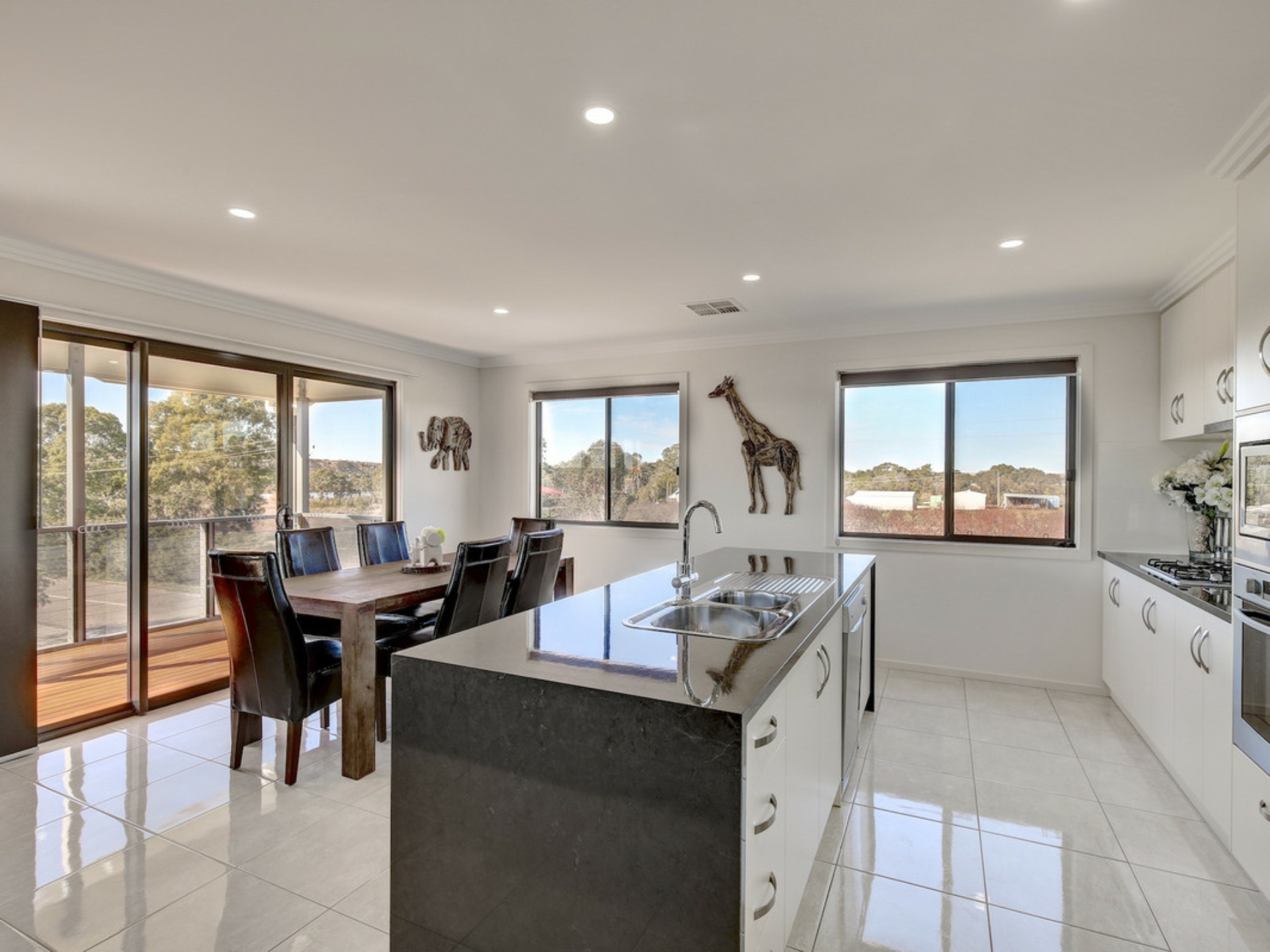 2 Murray Avenue, WOODLANE