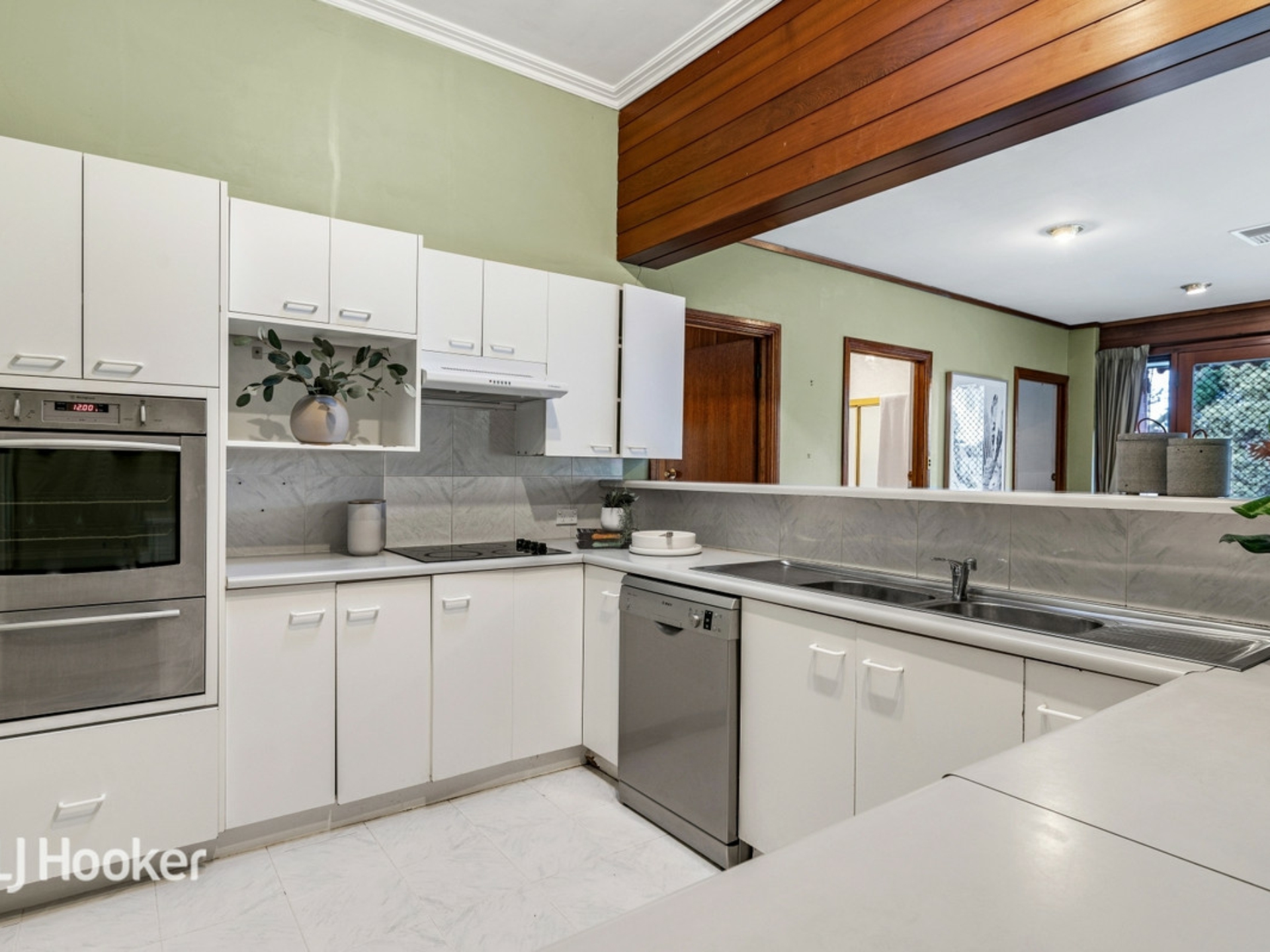 11 McKenna Street, KENSINGTON PARK