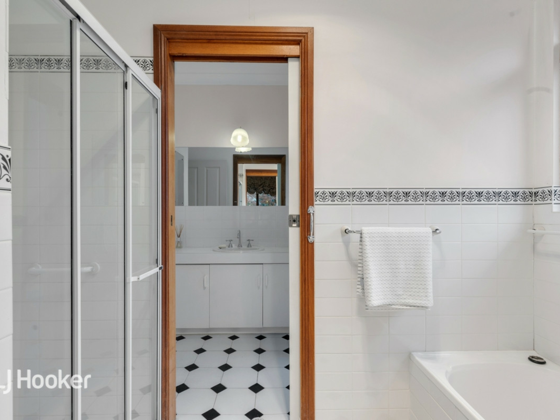 2A Austral Avenue, LINDEN PARK