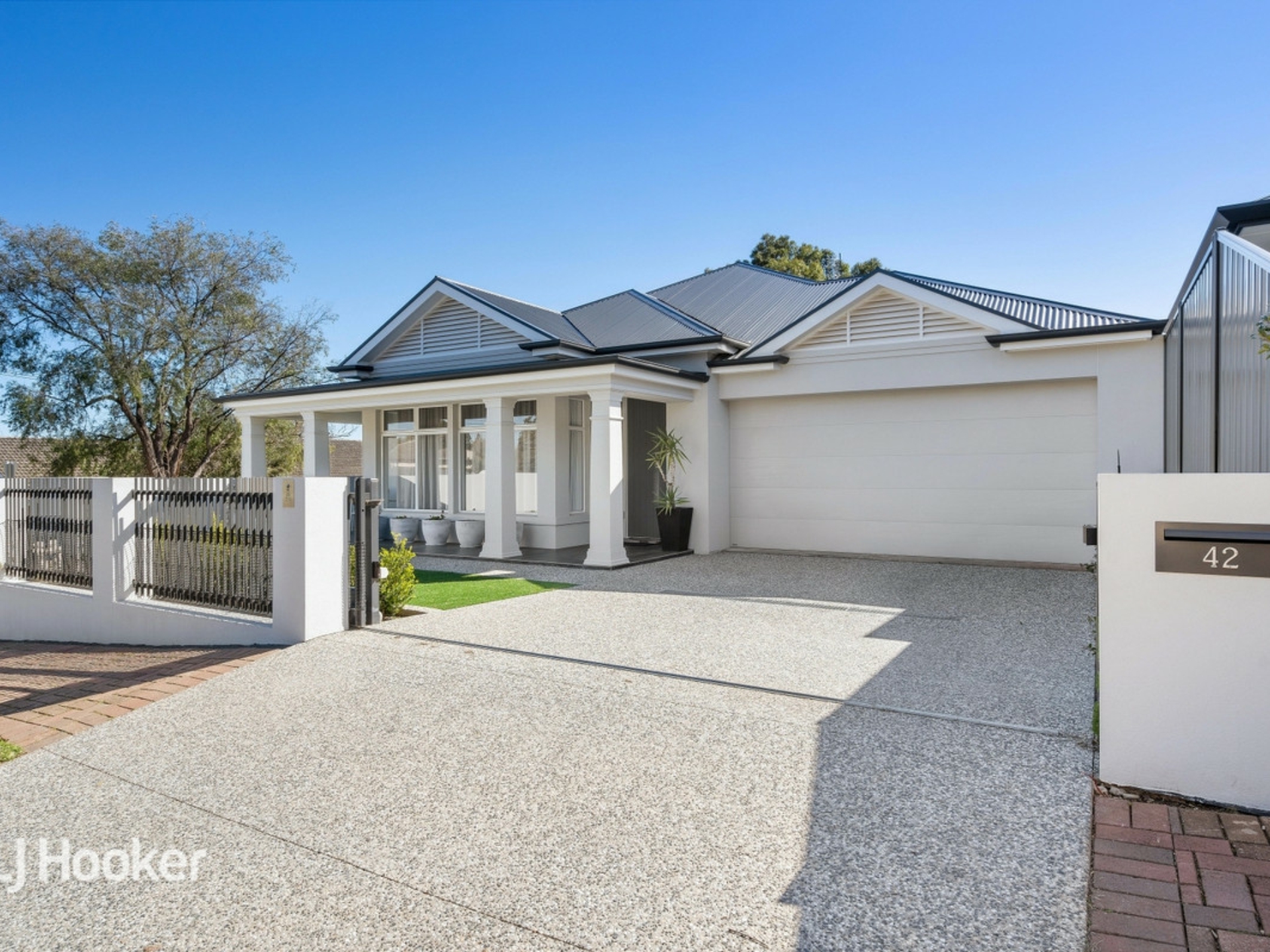 42 Anglesey Avenue, ST GEORGES