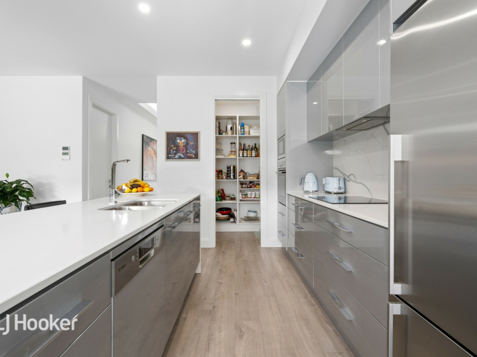 42 Anglesey Avenue, ST GEORGES