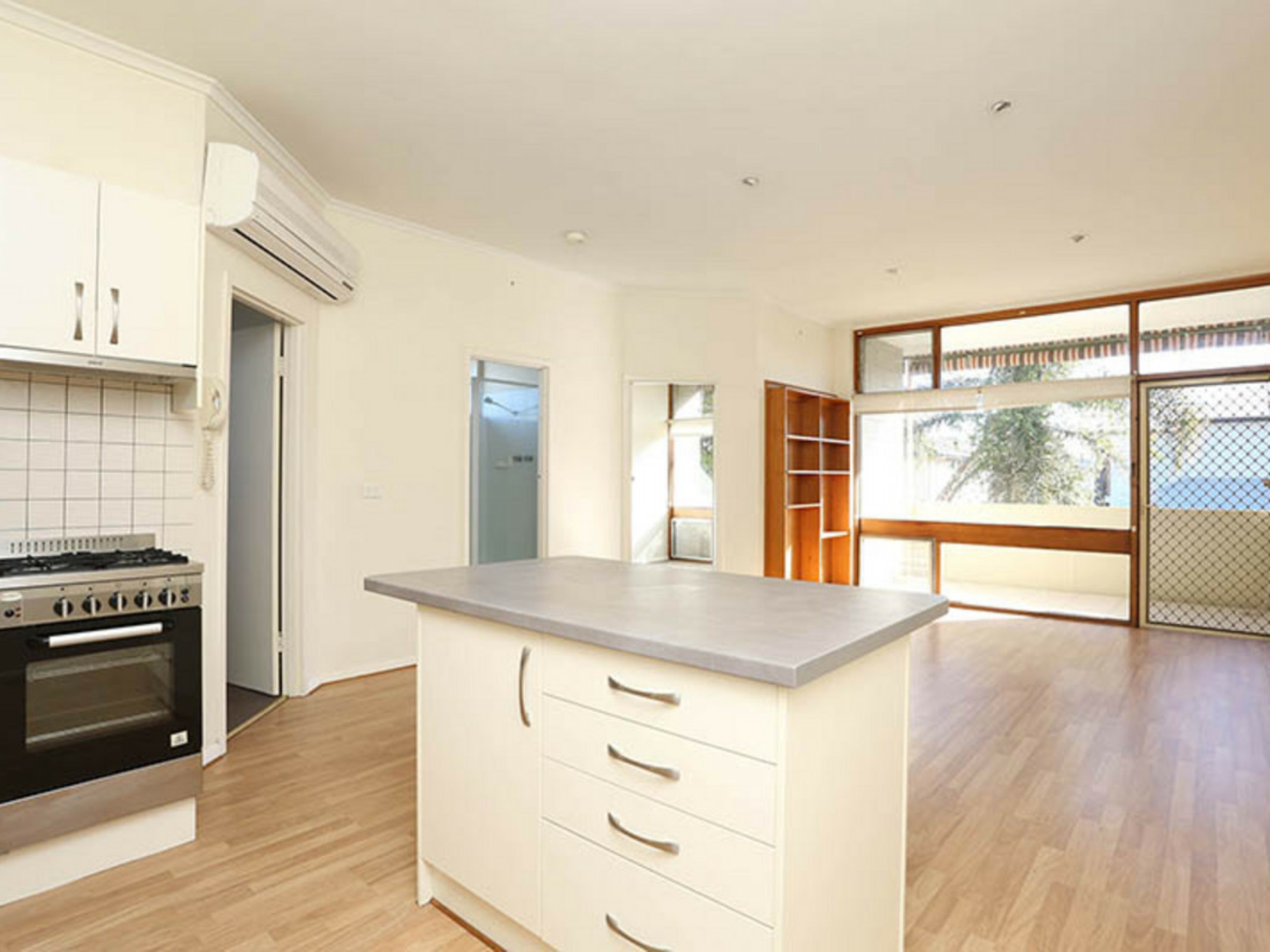 12/20 Cassie Street, COLLINSWOOD