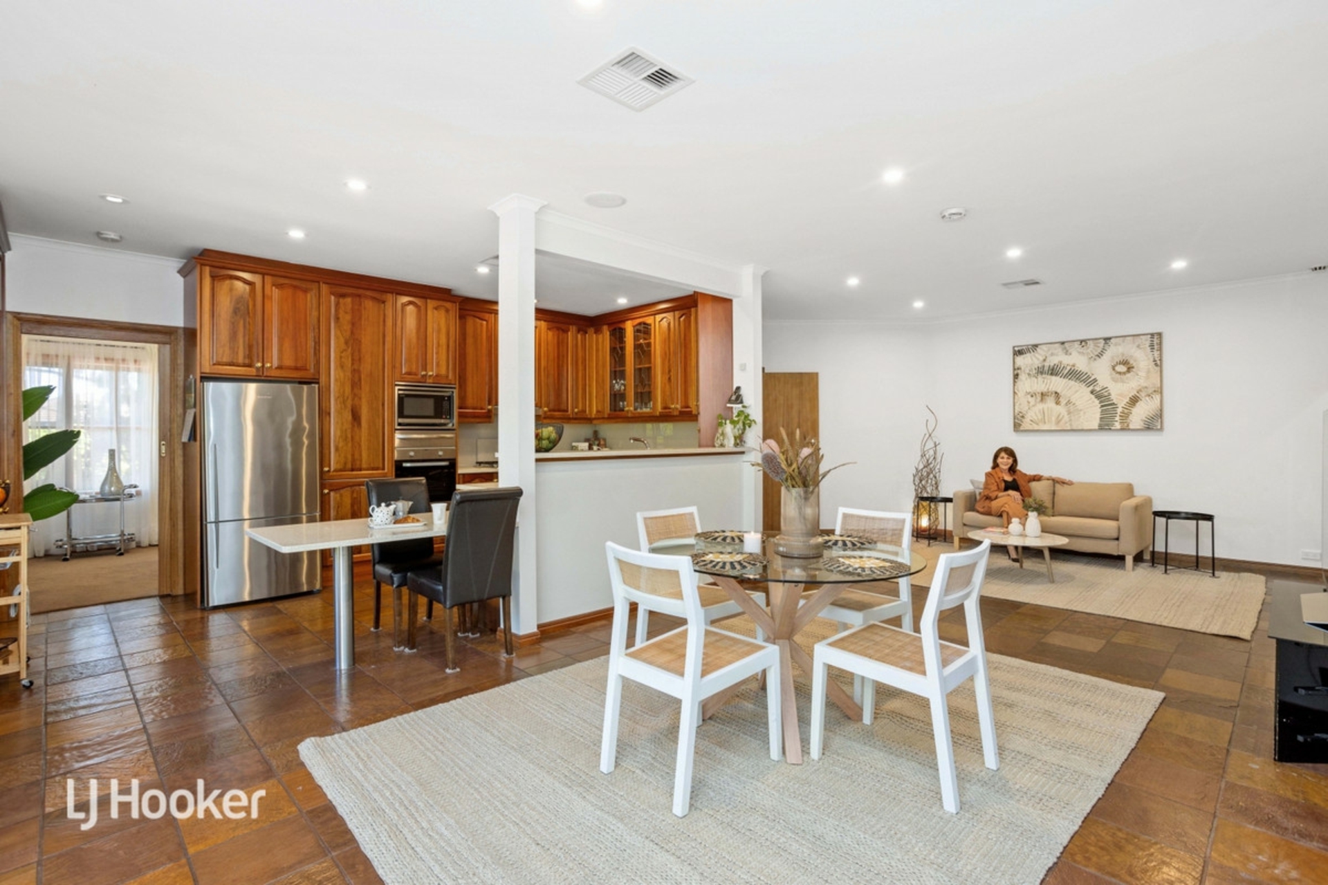 6 Kingfisher Circuit, FLAGSTAFF HILL