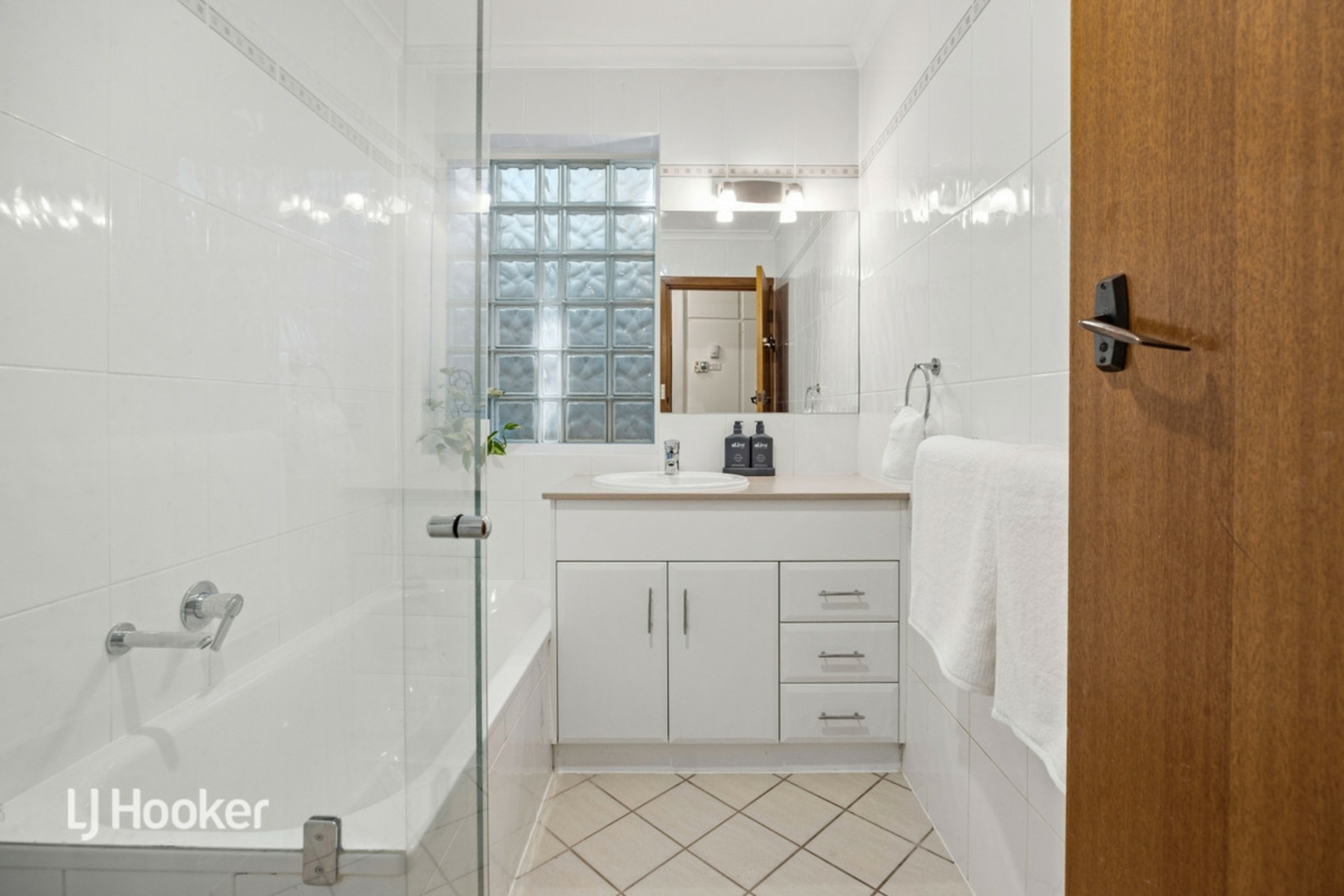10 Hillridge Drive, BELAIR