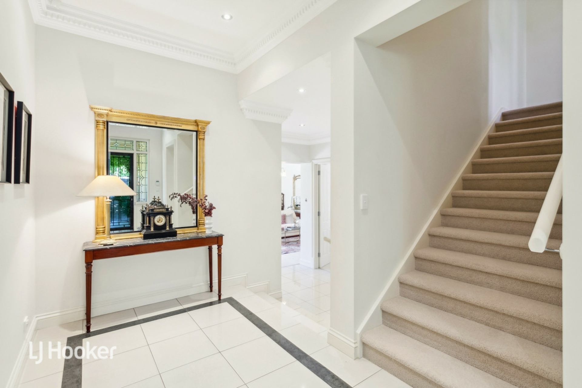 57A West Terrace, KENSINGTON GARDENS
