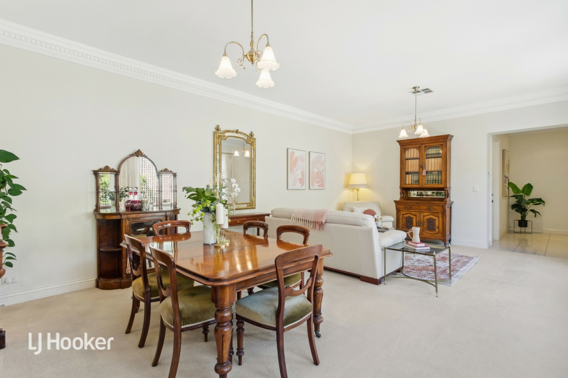 57A West Terrace, KENSINGTON GARDENS