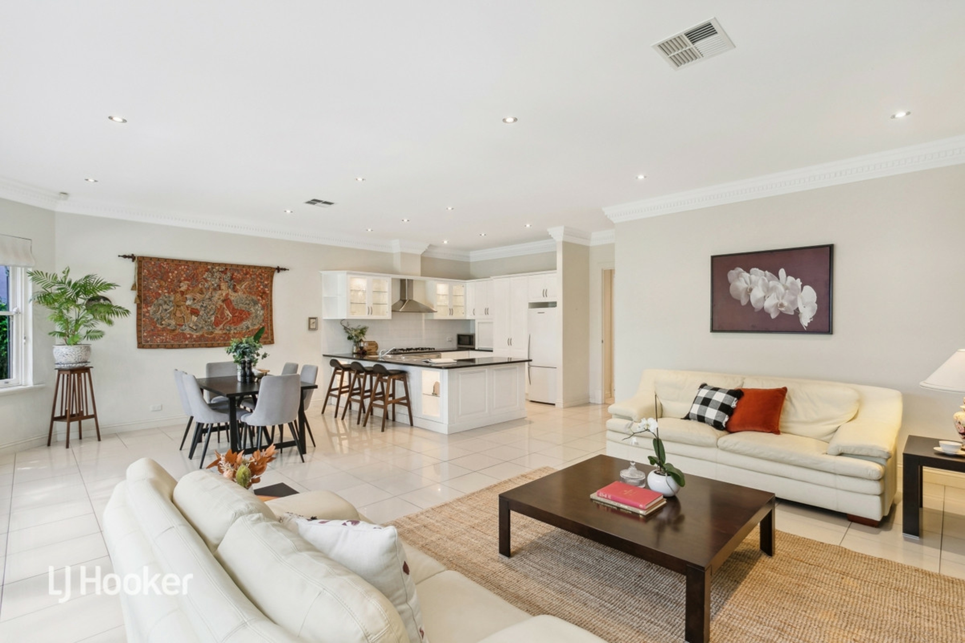 57A West Terrace, KENSINGTON GARDENS