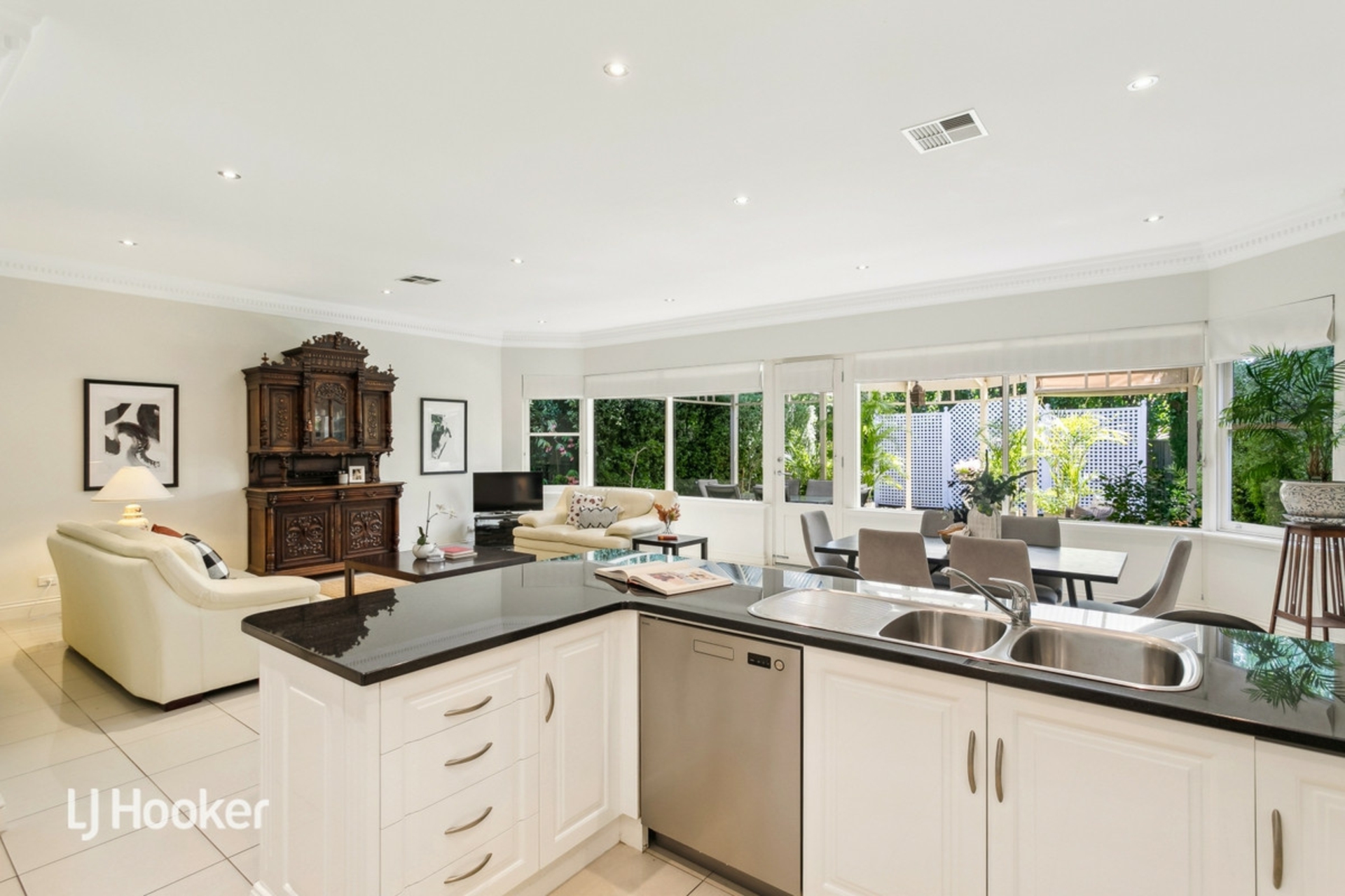 57A West Terrace, KENSINGTON GARDENS