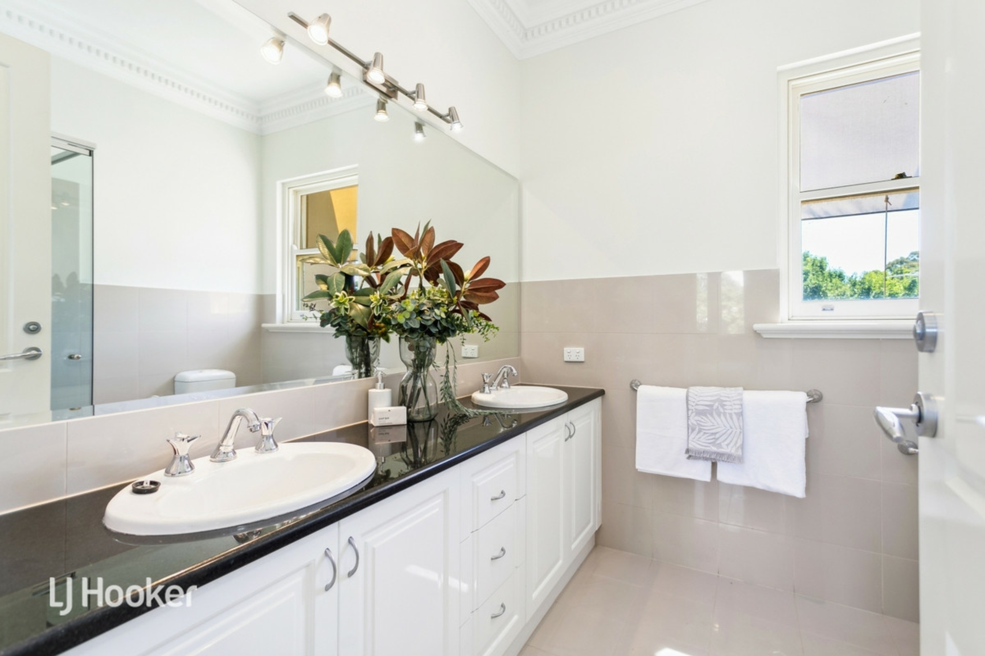 57A West Terrace, KENSINGTON GARDENS