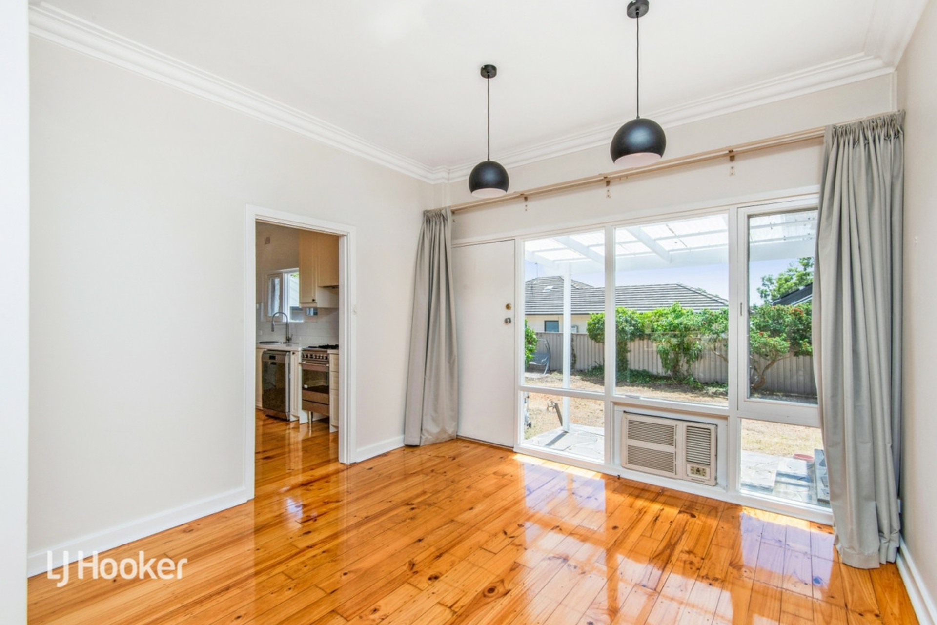 16 Dryden Avenue, HAZELWOOD PARK