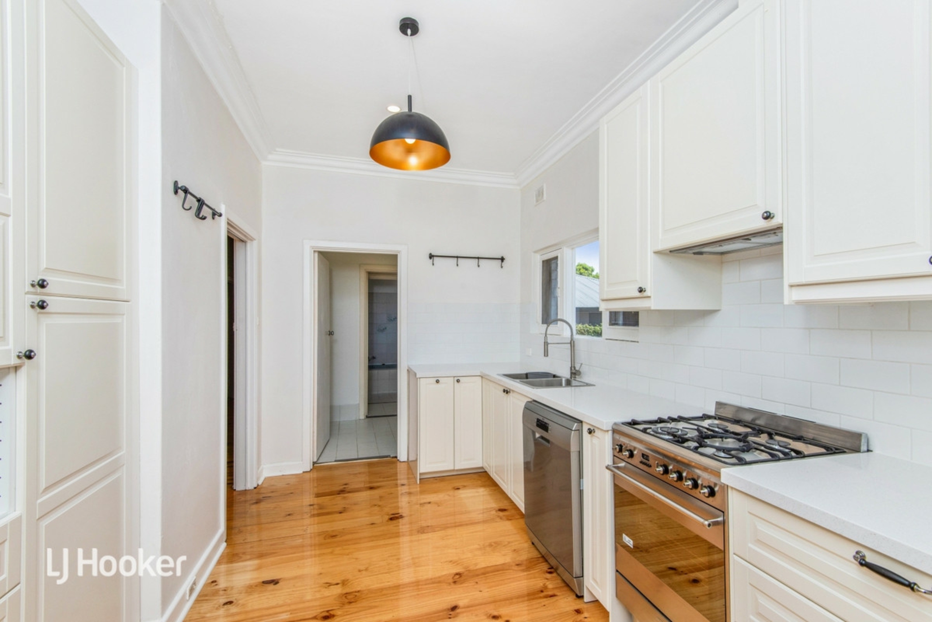 16 Dryden Avenue, HAZELWOOD PARK