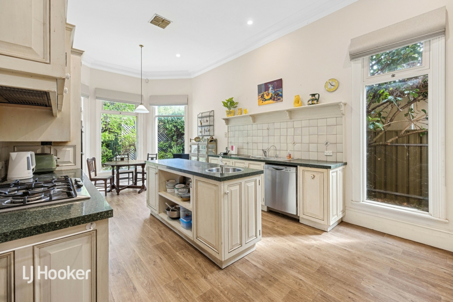 302 Kensington Road, LEABROOK