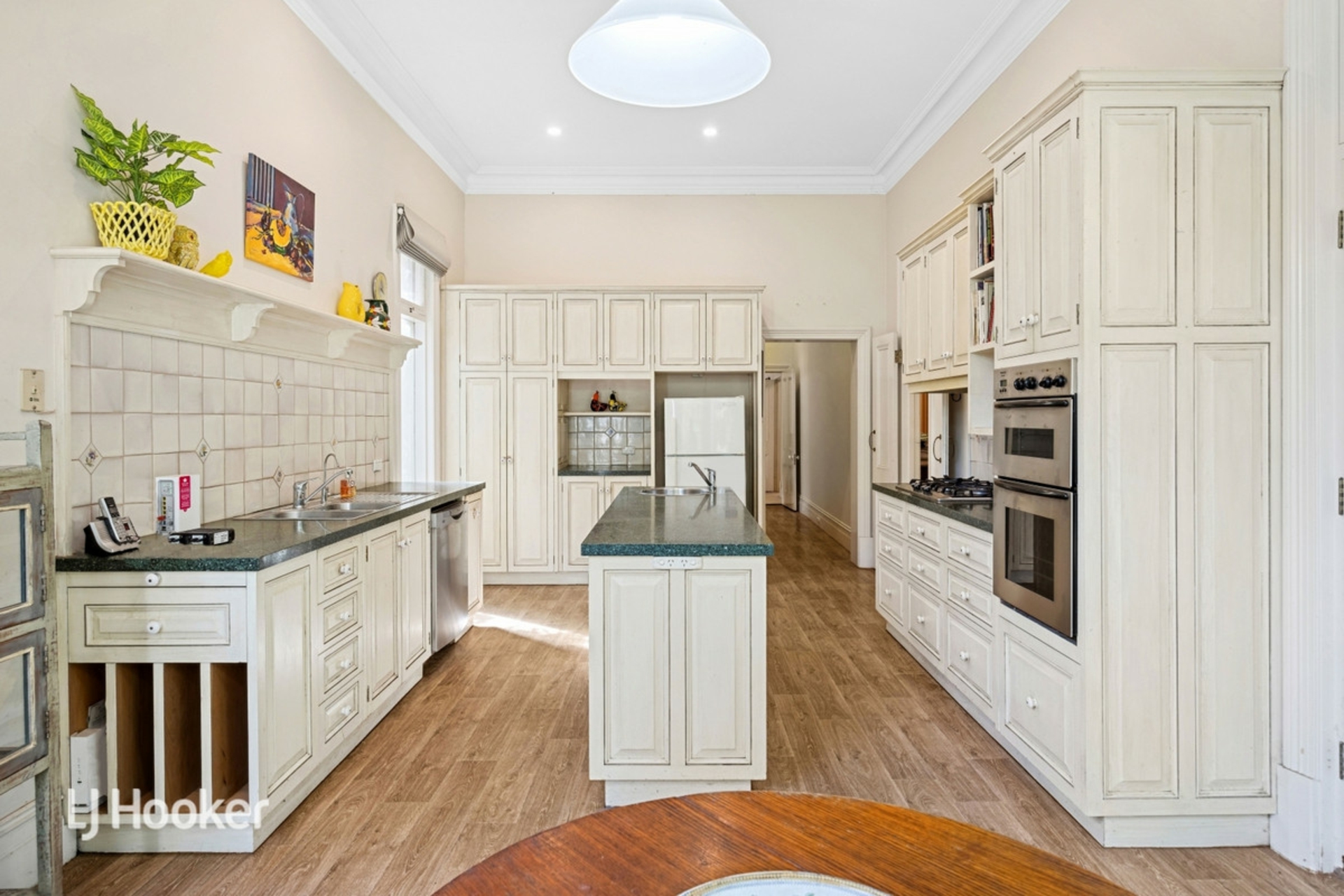 302 Kensington Road, LEABROOK
