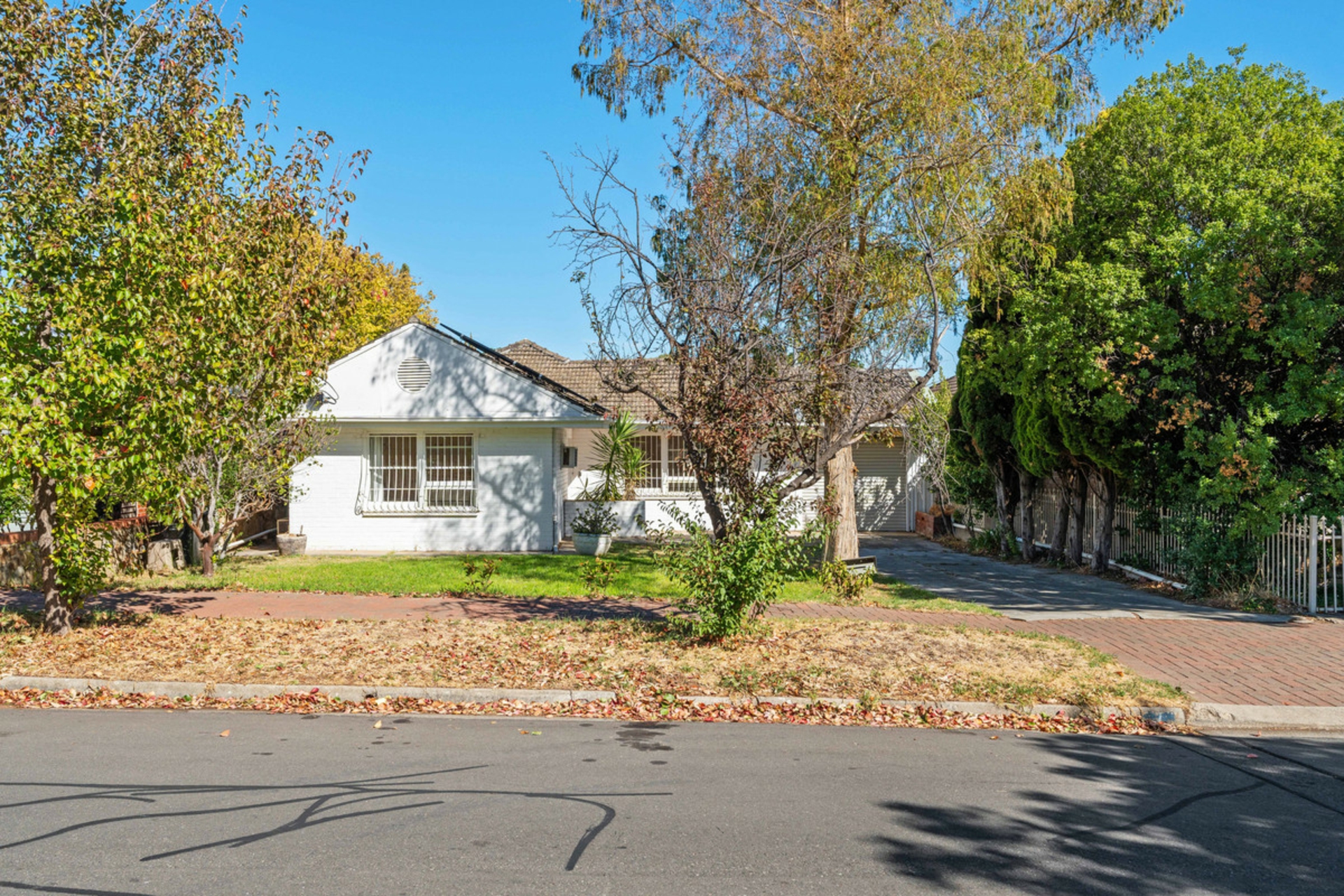 7 Rothesay Avenue, HAZELWOOD PARK