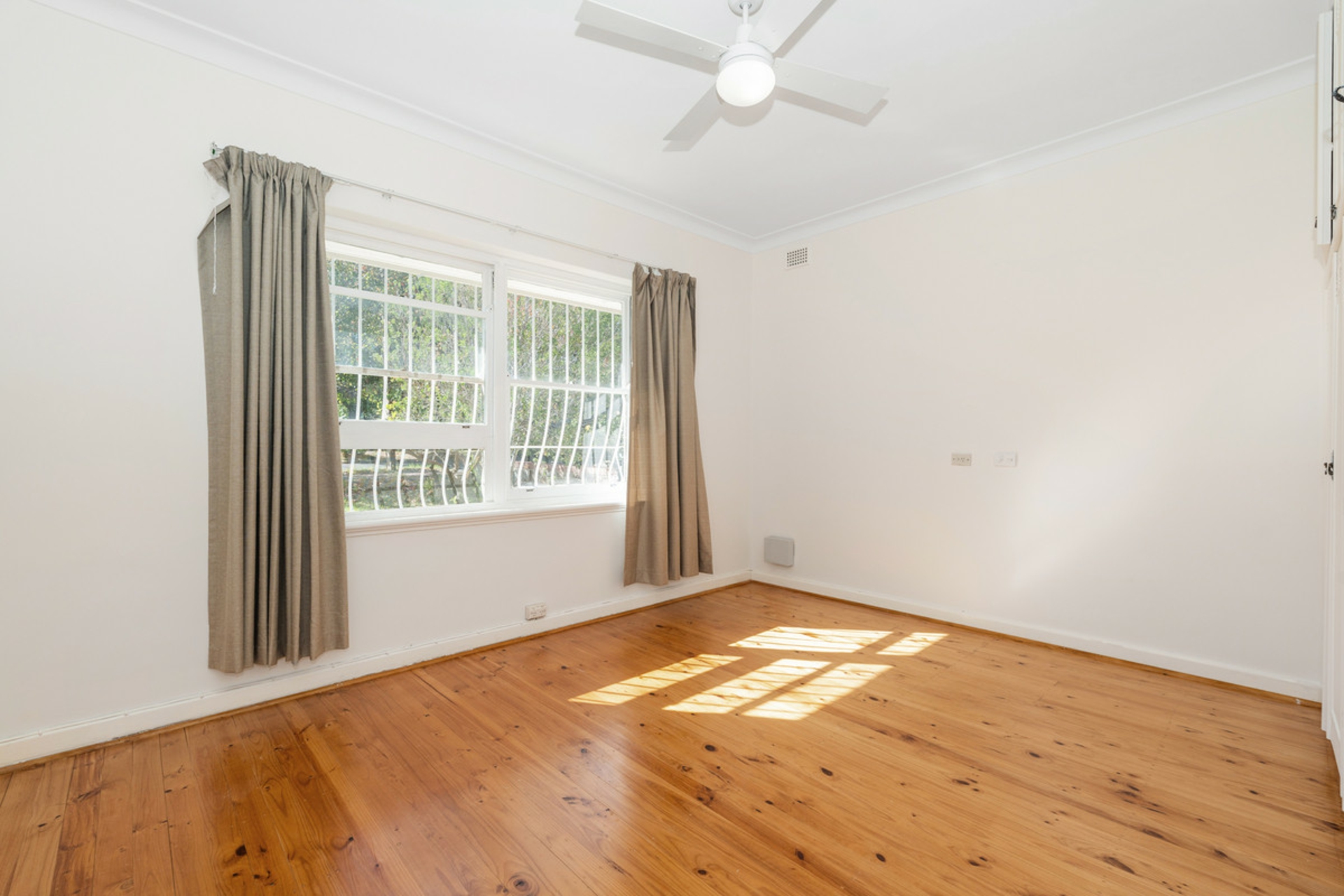 7 Rothesay Avenue, HAZELWOOD PARK