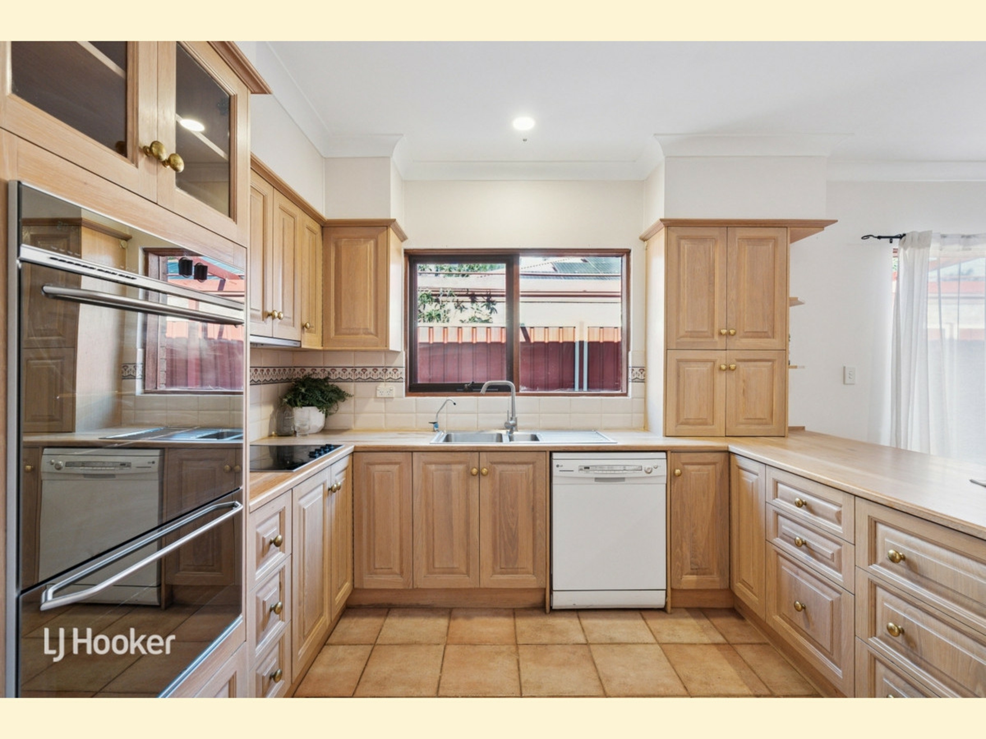 10 Salter Street, KENSINGTON