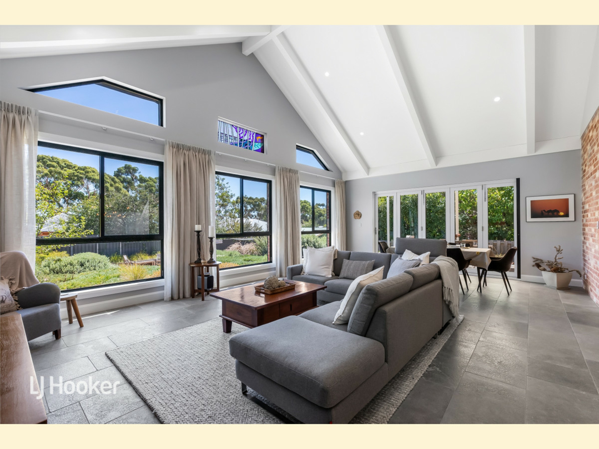7 Oakleigh Avenue — photo 8 of 30