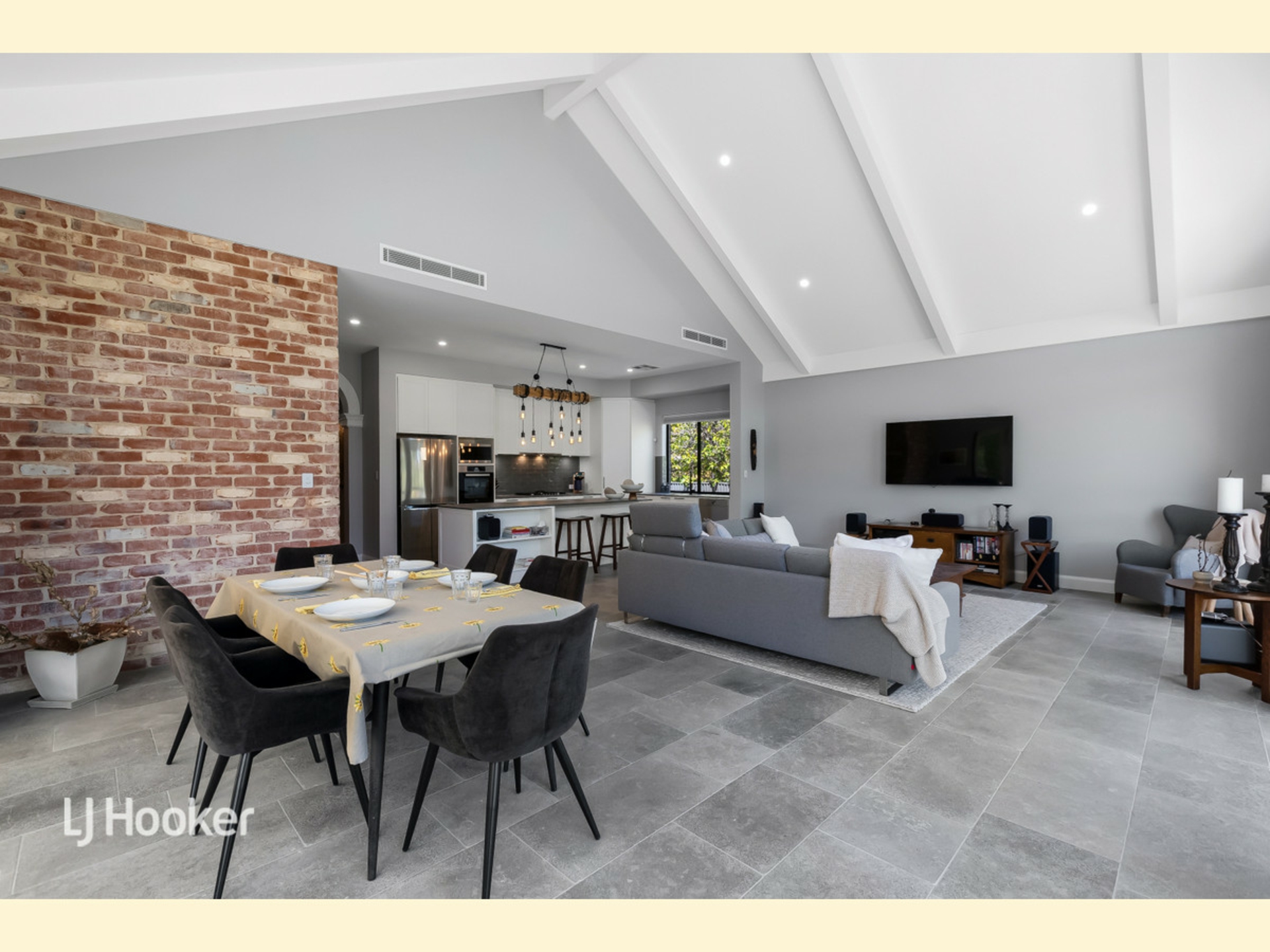 7 Oakleigh Avenue — photo 11 of 30