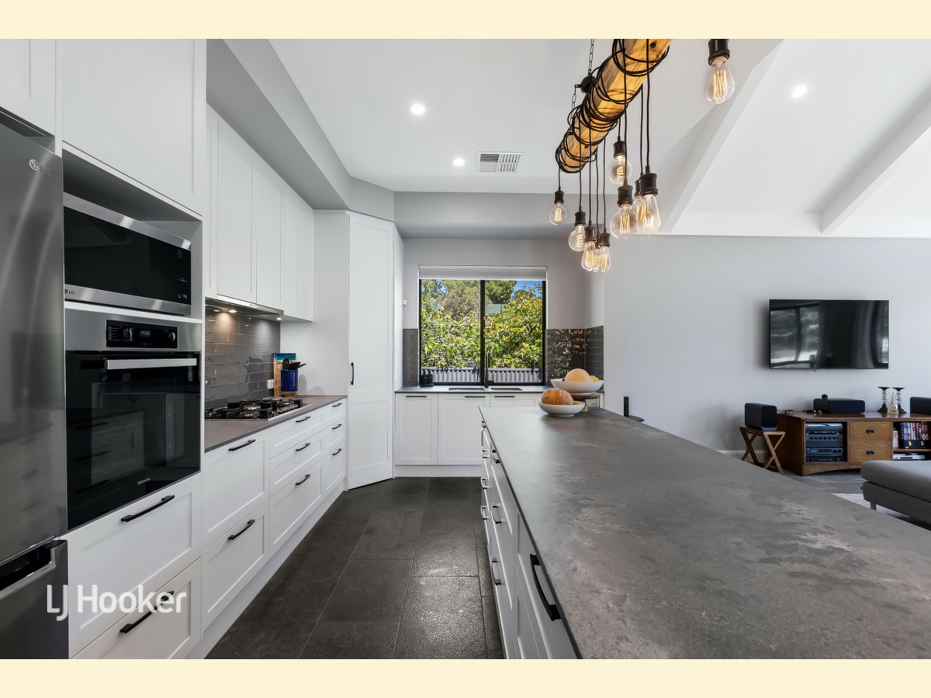 7 Oakleigh Avenue — photo 17 of 30