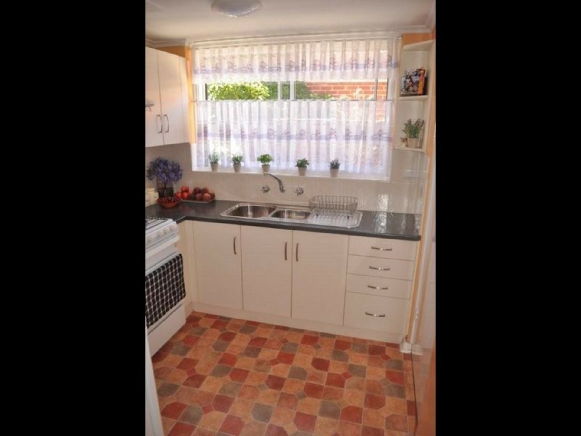 3/52A Brighton Road — photo 4 of 7
