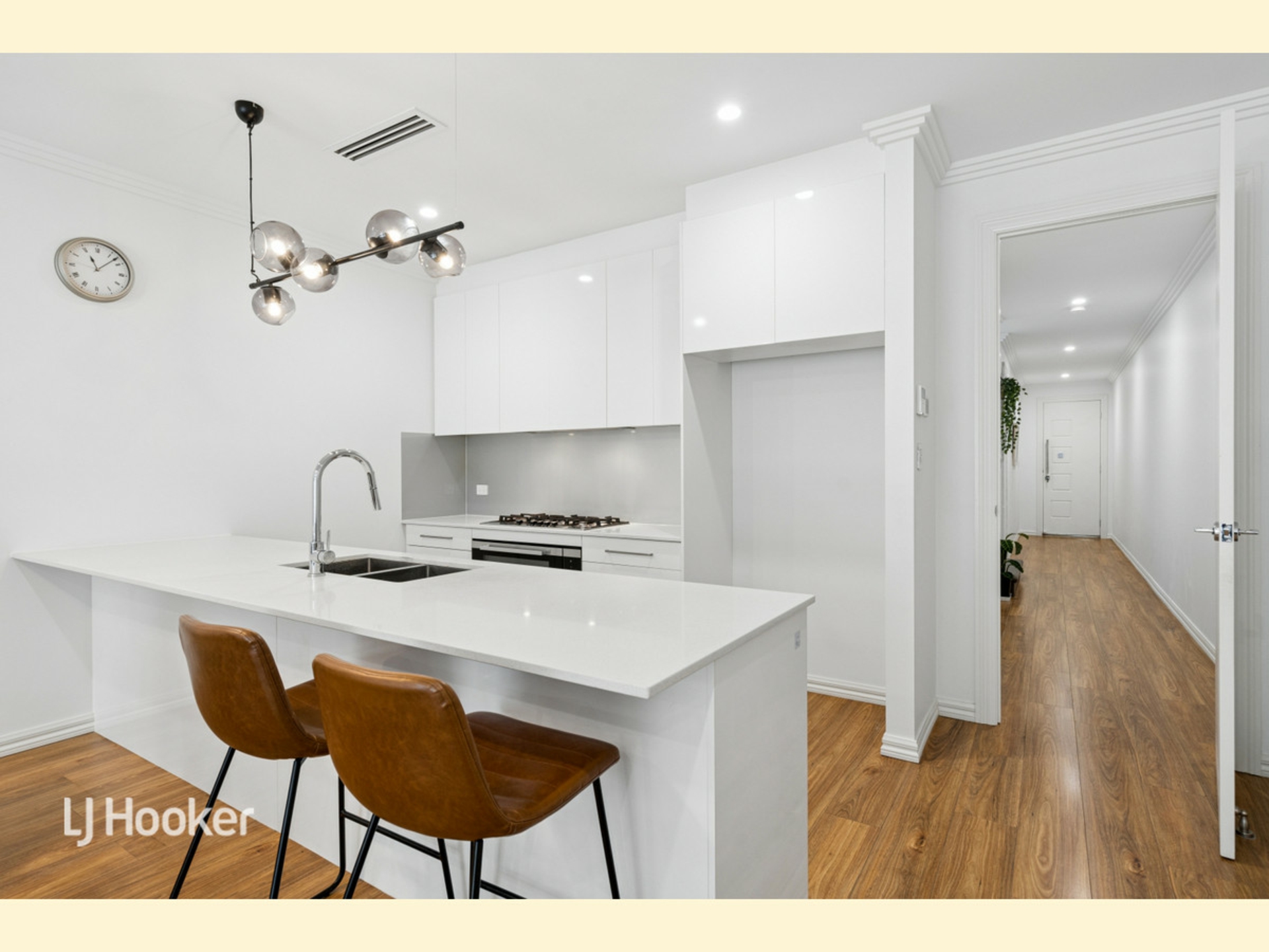 15B Richardson Avenue — photo 5 of 29