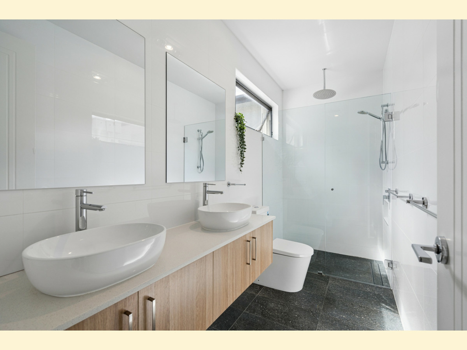 15B Richardson Avenue — photo 18 of 29
