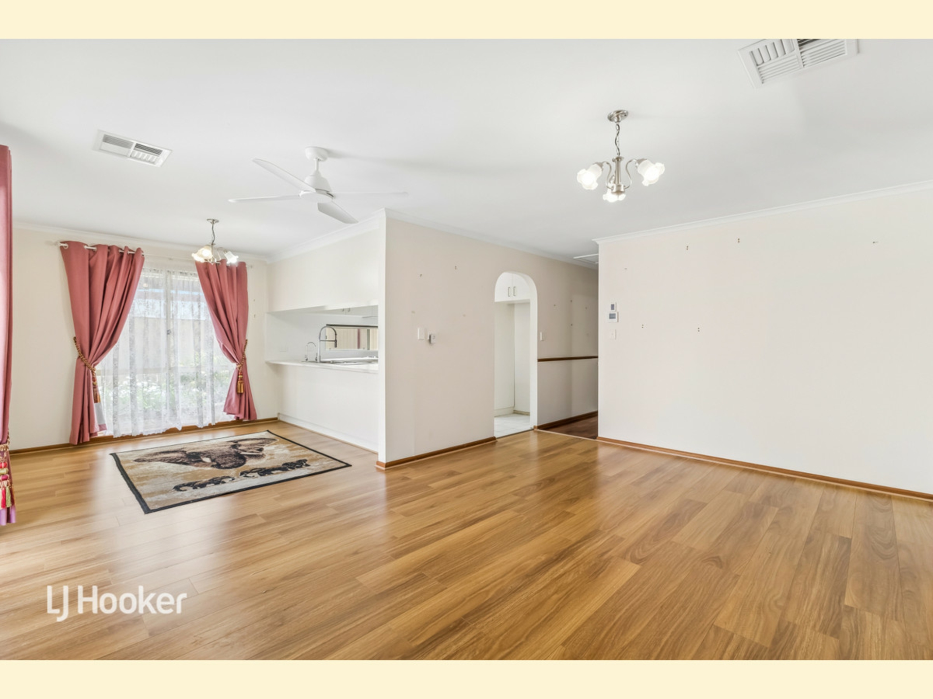 21 Somerset Grove — photo 9 of 13