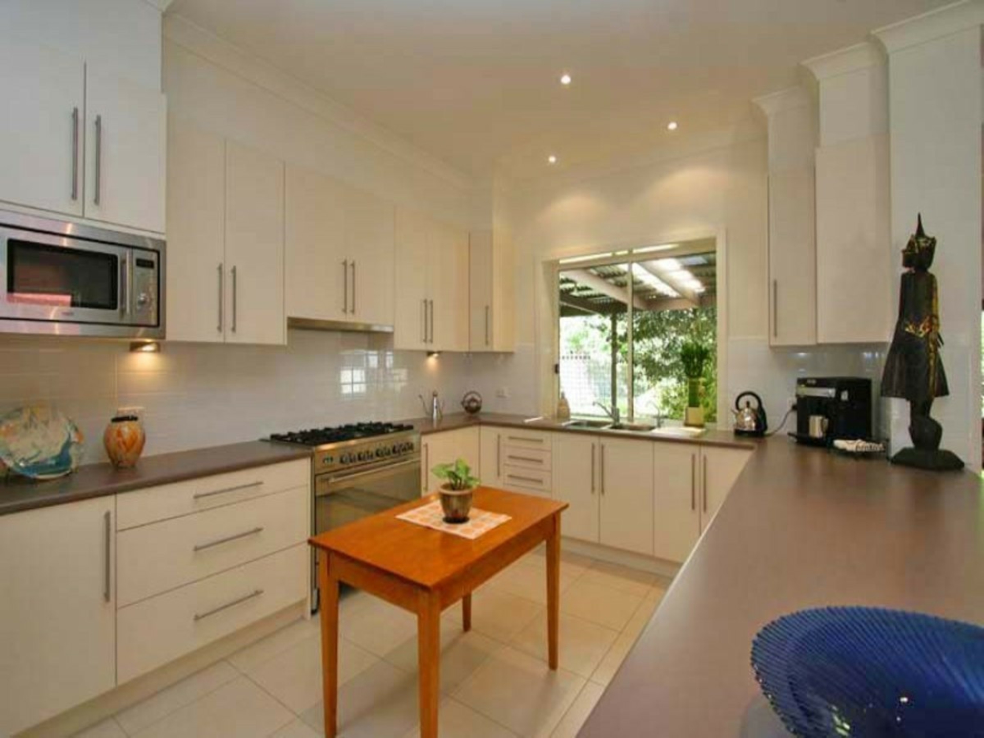 22 Gertrude Street — photo 4 of 9