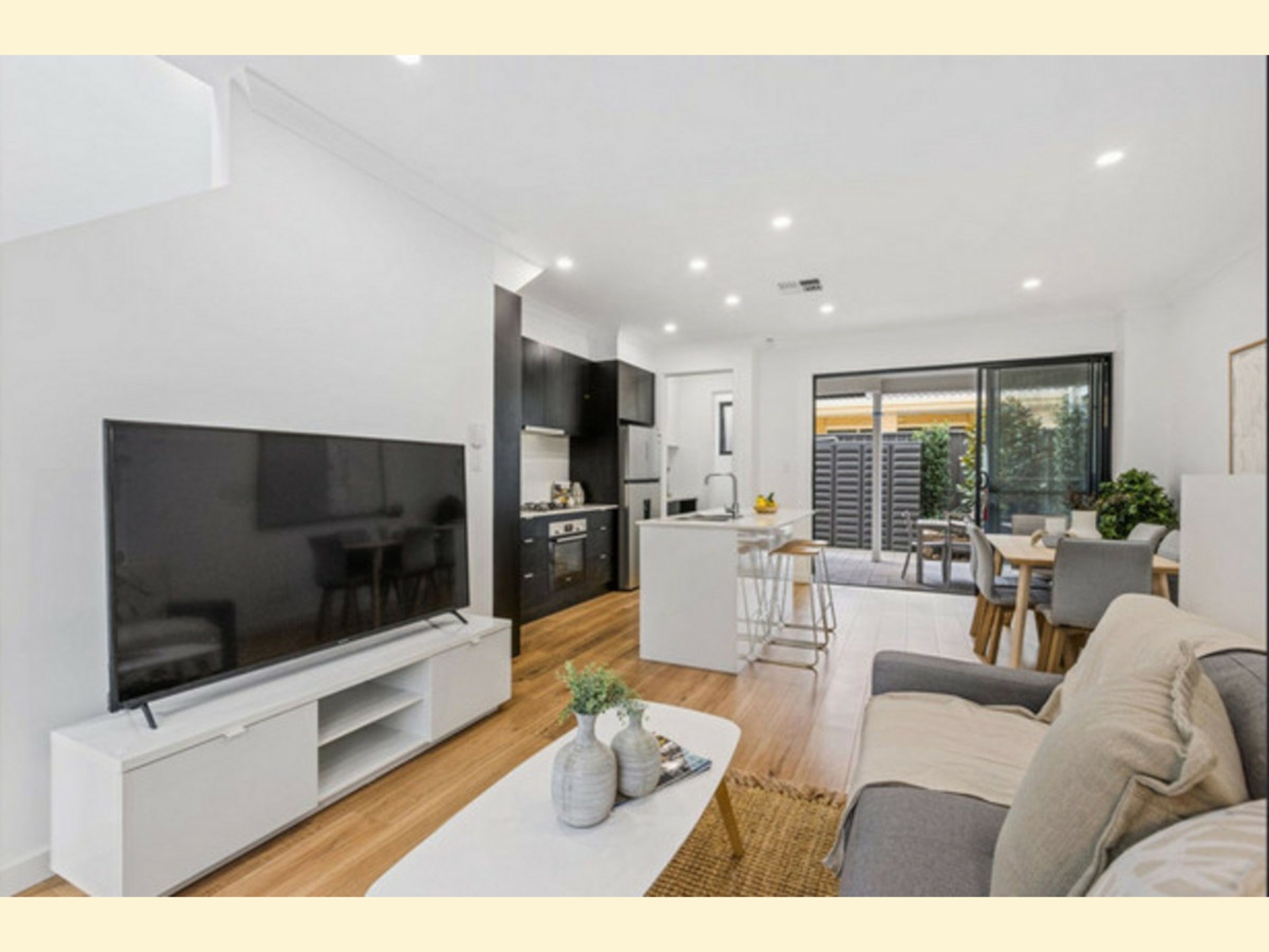 3/22 Reynell Road — photo from LJ Hooker Kensington | Unley