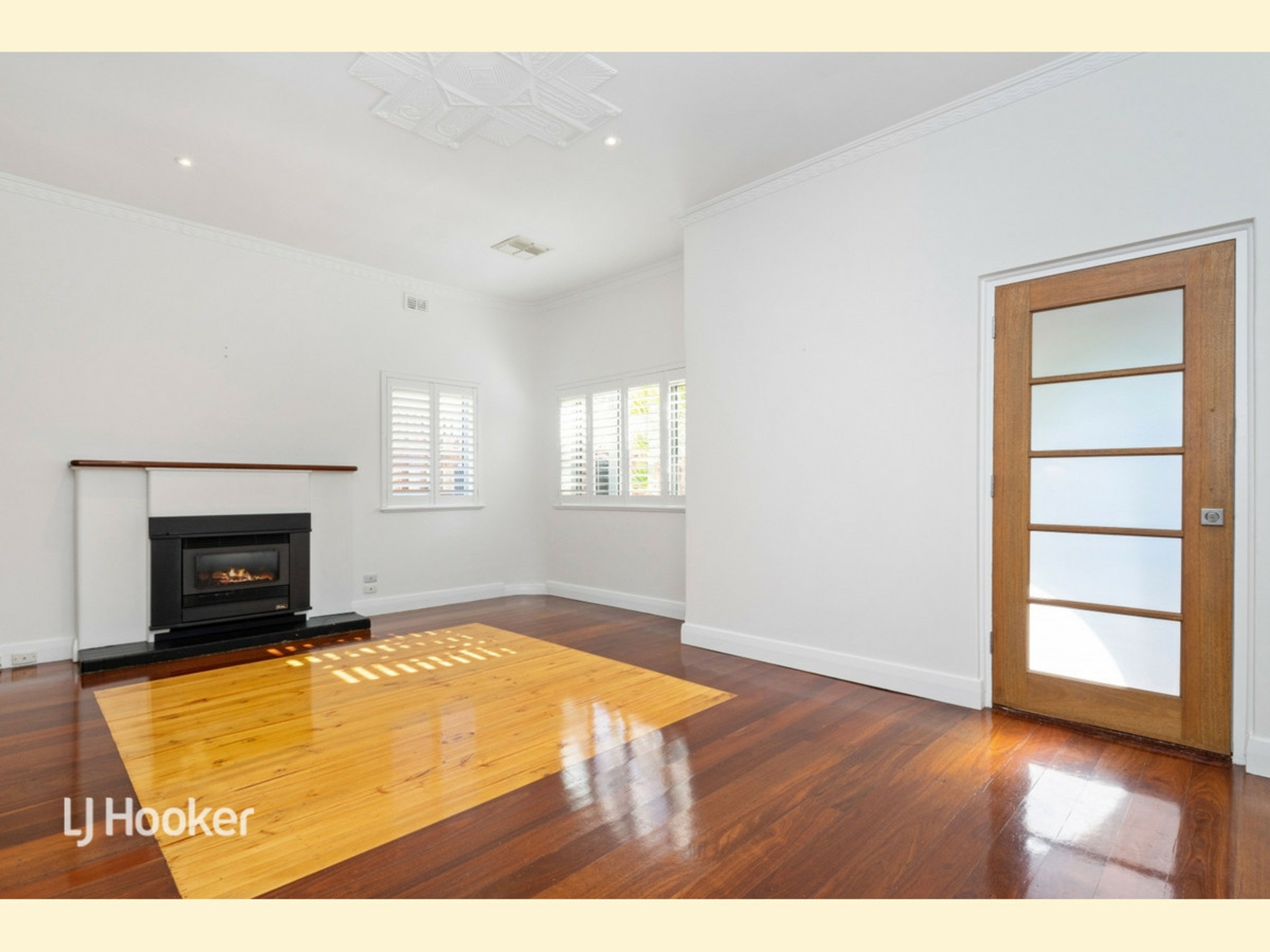89 College Road — photo 3 of 11