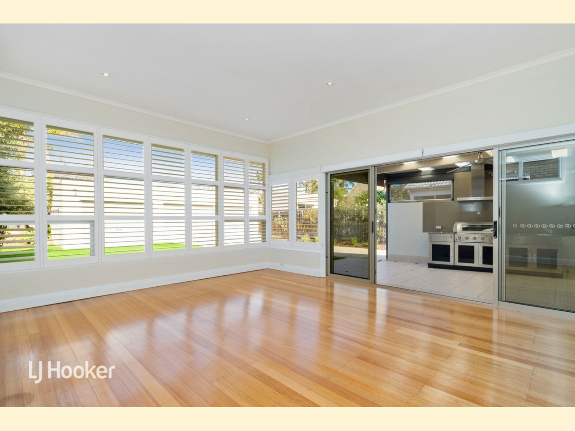 89 College Road — photo 8 of 11