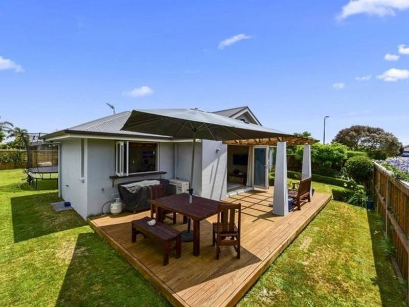 1 Acton Vale, ROTOTUNA