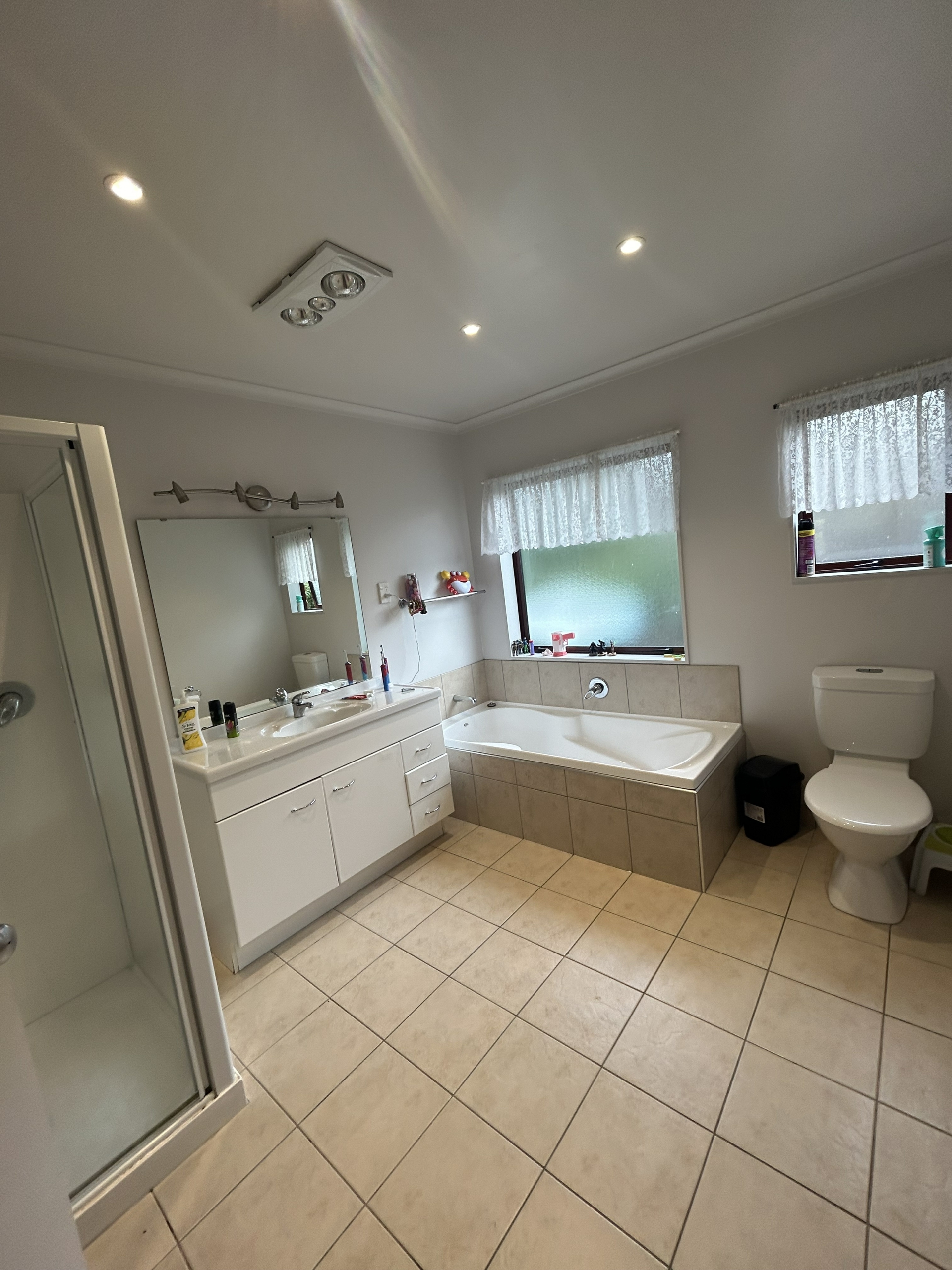 24A Roto Street, TE KAUWHATA